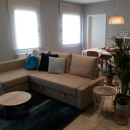 Panda Parc Proche Pairi Daiza-shape-nato 아파트